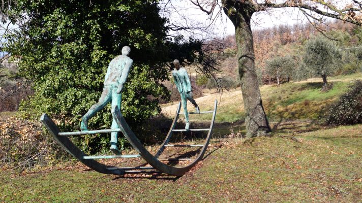 Roberto Barni im Giardino di Daniel Spoerri 57-2