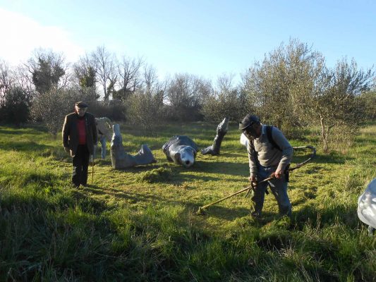 Anlegen des Skulpturengartens Il Giardino di Daniel Spoerri