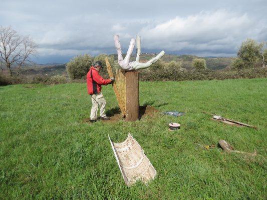 Anlegen des Skulpturengartens Il Giardino di Daniel Spoerri